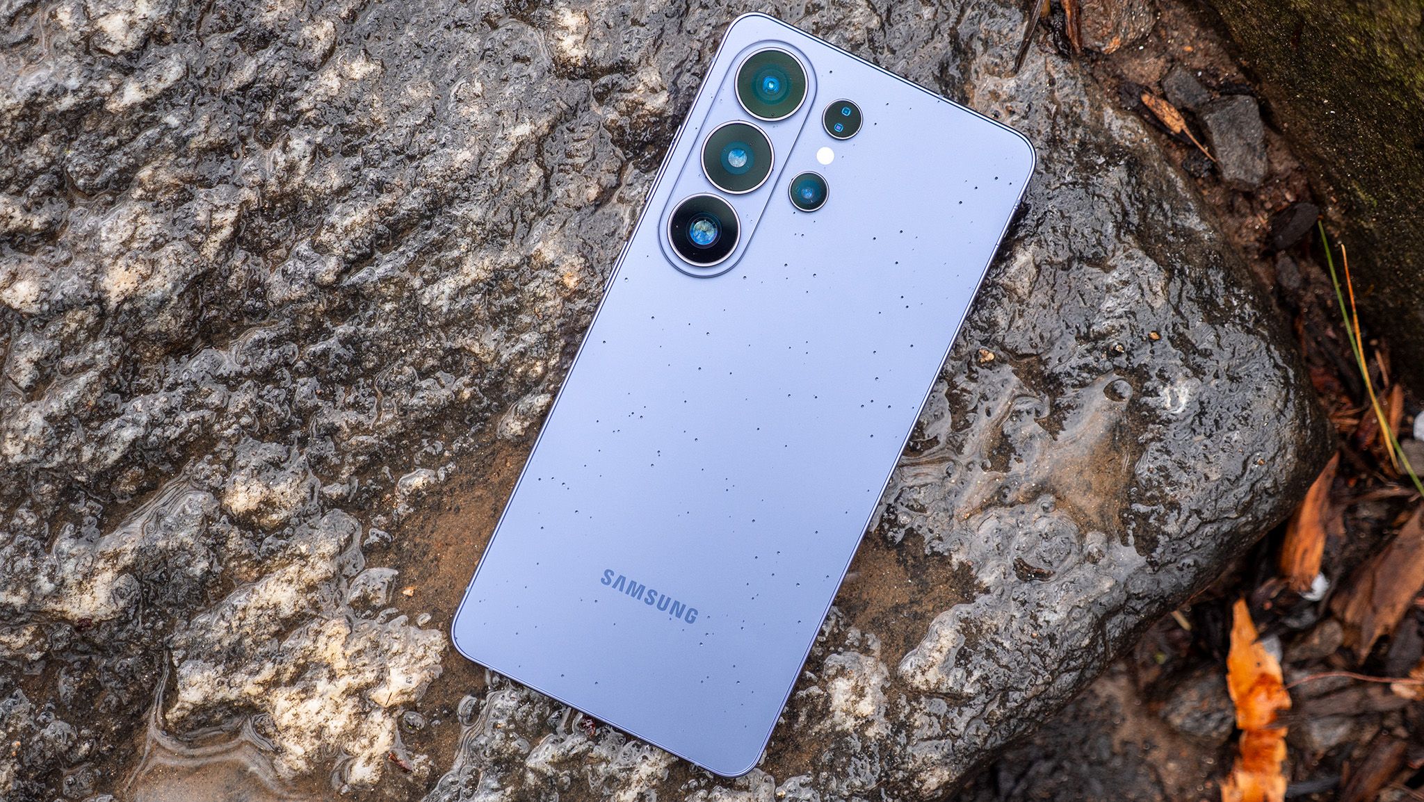 Who needs the iPhone 18 Pro when you can score $1,100 off the Samsung Galaxy S26 Ultra at T-Mobile